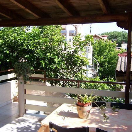 Maria'S Haus In Artemida Apartment Exterior foto